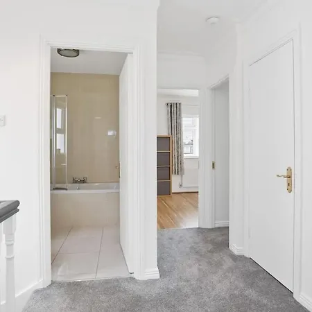 بيت للعطل House سيلبريدج